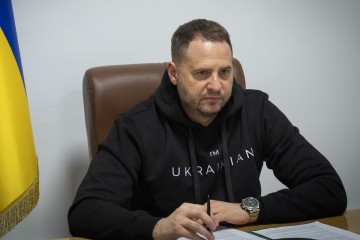 Ukrainians have shown that you can have no fear and fight with one of the largest armies in the world - Andriy Yermak