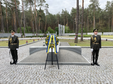 Президент України вшанував пам'ять жертв політичних репресій