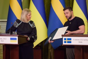 Президент України Володимир Зеленський провів зустріч з Прем’єр-міністром Королівства Швеція Магдаленою Андерссон, яка перебуває з візитом у нашій країні. Лідери погодили спільну заяву щодо ключових питань двосторонніх відносин, 4 липня 2022 року.