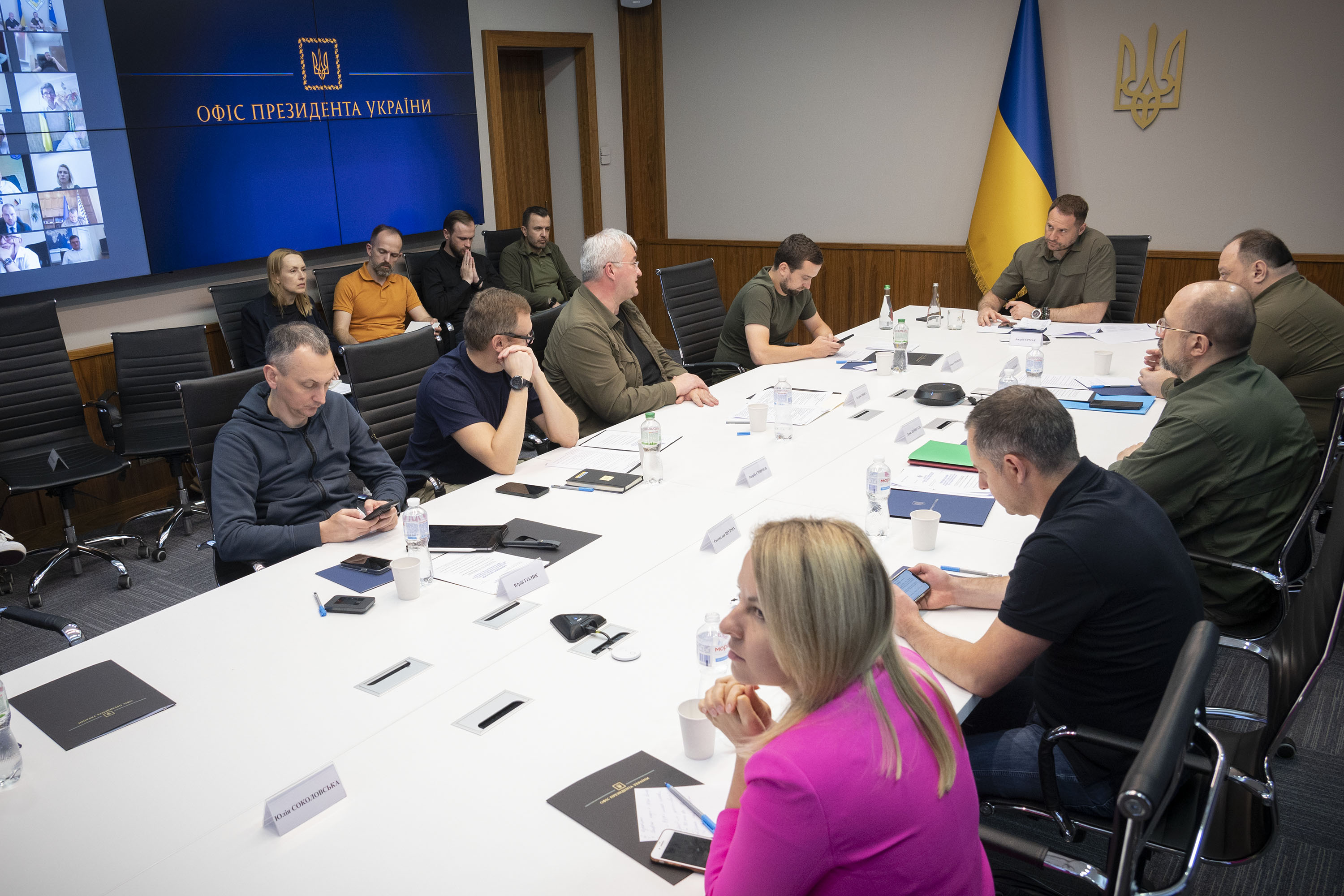 Andriy Yermak held a meeting of the Presidium of the Congress of Local ...