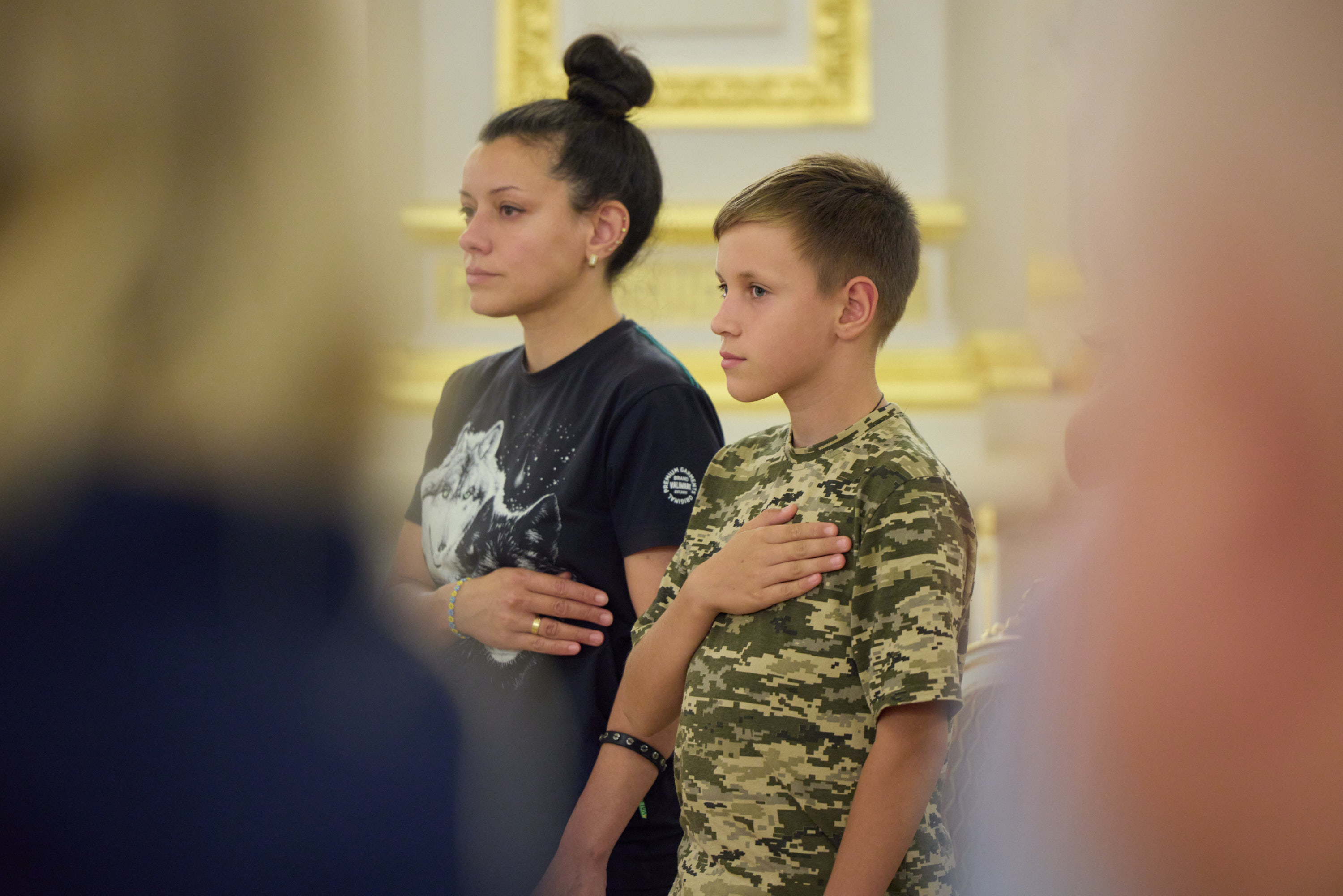 Президент вручил ордена «Золотая Звезда» родственникам погибших ...
