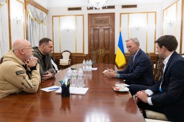 Андрій Єрмак зустрівся з американським бізнесменом у галузі IT, екс-гендиректором Google Еріком Шмідтом