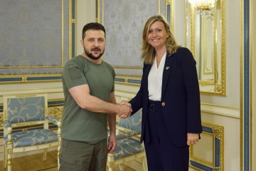 Глава держави провів зустріч з делегацією Національних зборів Франції