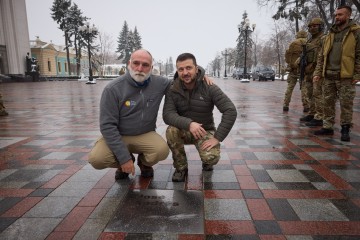 A plaque dedicated to philanthropist José Andrés appeared on the Walk of the Brave