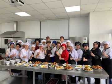Educators-cooks who will train canteen workers of secondary education institutions took part in the seminars