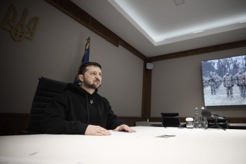 Ви маєте змогу зробити частиною своєї долі історичну перемогу України – звернення Президента до випускників вищих військових навчальних закладів ЗСУ