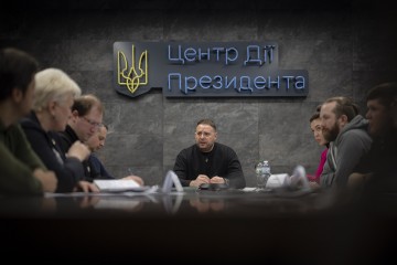 Андрій Єрмак обговорив із представниками громадських організацій притягнення Росії до відповідальності за скоєння екологічних злочинів в Україні