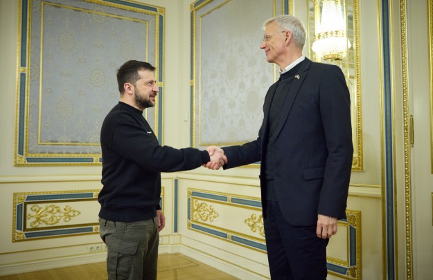 Президент Украины провел встречу с Премьер-министром Латвии