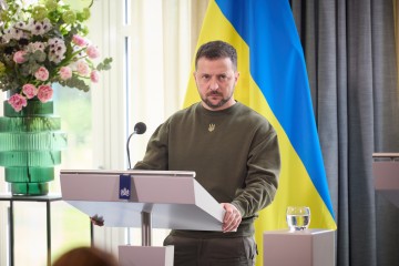 Volodymyr Zelenskyy: Our task today is to provide the army with weapons, the second aspect is NATO and European integration