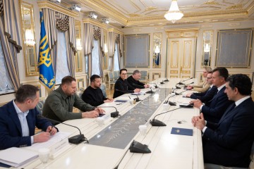 President holds meeting with world's largest investment company on creation of fund for rebuilding Ukraine