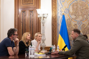 Andriy Yermak discusses help in returning Ukrainian children deported by Russia with United24 ambassadors, famous actors, film directors