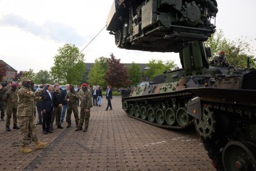 Volodymyr Zelenskyy visited the military base in Germany and met with Ukrainian servicemen