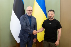 Президент України Володимир Зеленський провів зустріч із Президентом Естонської Республіки Аларом Карісом, який прибув до нашої країни з візитом, 2 червня 2023 року. 