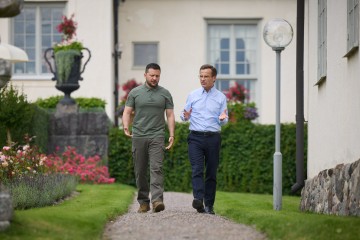 Безпекова співпраця України та Швеції повністю відображатиме єдність наших цінностей – Володимир Зеленський зустрівся з головою шведського уряду