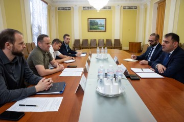 Олексій Кулеба провів зустріч із Послом Азербайджану в Україні