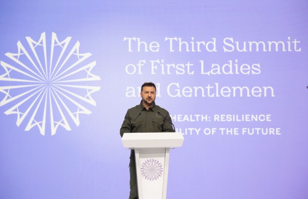 Нікого не можна лишати наодинці з війною та її наслідками в розумі й душі – виступ Президента України на третьому Саміті перших леді та джентльменів
