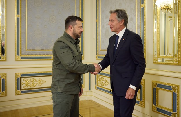 Володимир Зеленський та Ентоні Блінкен обговорили подальшу підтримку України