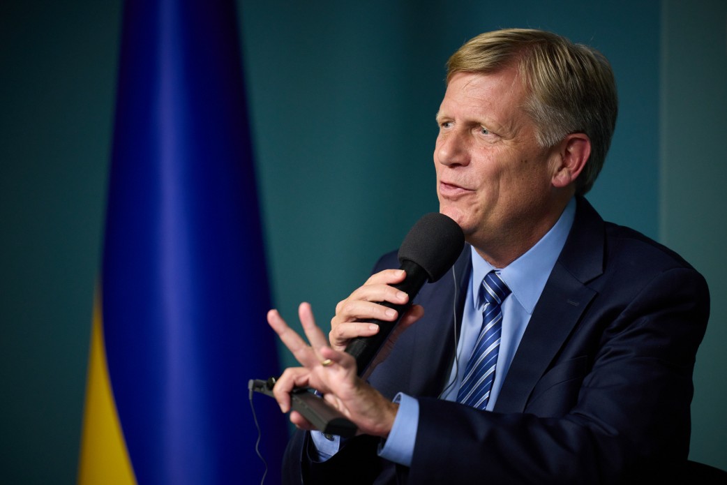 When working on new sanctions against Russia, it is crucial not to give it  the opportunity to circumvent current restrictions – Andriy Yermak at joint  briefing with Michael McFaul — Official website