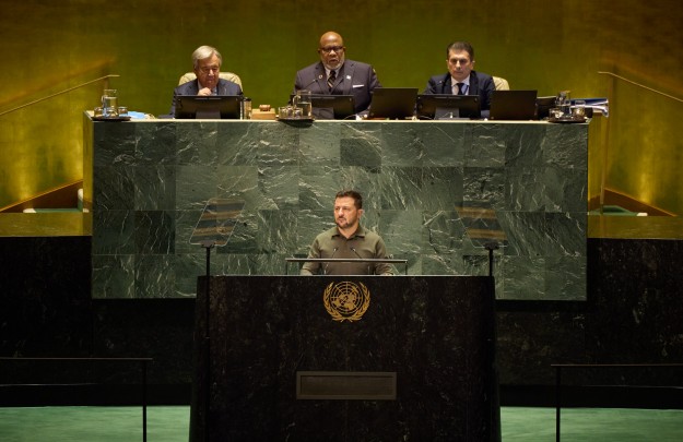 Сьогодні людство має діяти в повній солідарності, щоб урятувати життя – виступ Президента Володимира Зеленського під час загальних дебатів Генеральної Асамблеї ООН