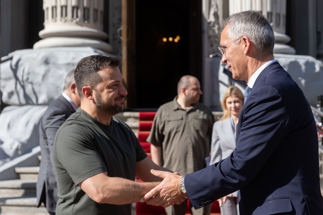 Президент України Володимир Зеленський провів зустріч із Генеральним секретарем НАТО Єнсом Столтенбергом, який прибув до нашої країни з візитом, 28 вересня 2023 року. 
