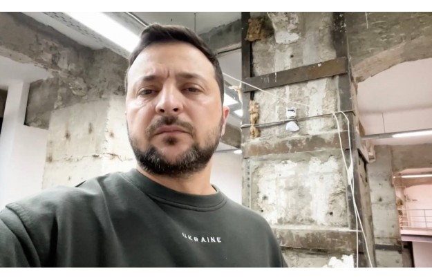 Харьков не просто держится, а помогает держать крепким весь наш Восток – обращение Президента Украины