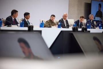 Візит Президента України до Іспанії для участі в ІІІ саміті Європейської політичної спільноти