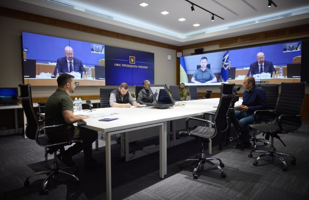 Росія має бачити, що її амбіції загарбника витримають менше, ніж наша здатність захищати свободу – звернення Президента України до учасників засідання Європейської ради на рівні лідерів держав ЄС