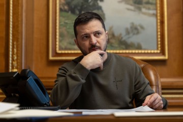 Volodymyr Zelenskyy and the Prime Minister of Estonia discussed continued support for Ukraine and protection of the grain corridor