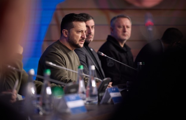 Росія намагається знищити будь-який зв’язок дітей з Україною, потрібні швидкі дії, щоб повернути їх додому – Президент на першій зустрічі Міжнародної коаліції за повернення українських дітей