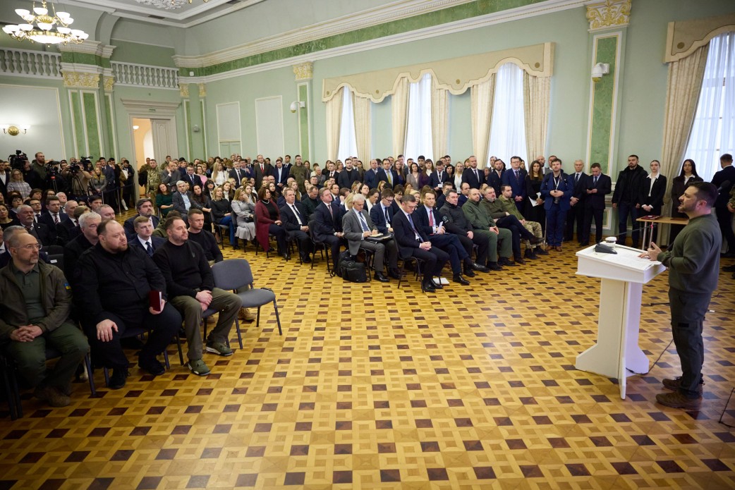 Звернення Президента до працівників дипломатичної служби України