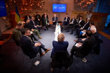 Президент у Давосі провів зустріч із найбільшими фінансовими фондами