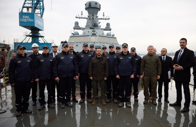 У Стамбулі Володимир Зеленський ознайомився з будівництвом корветів для ВМС України та зустрівся з українськими військовими