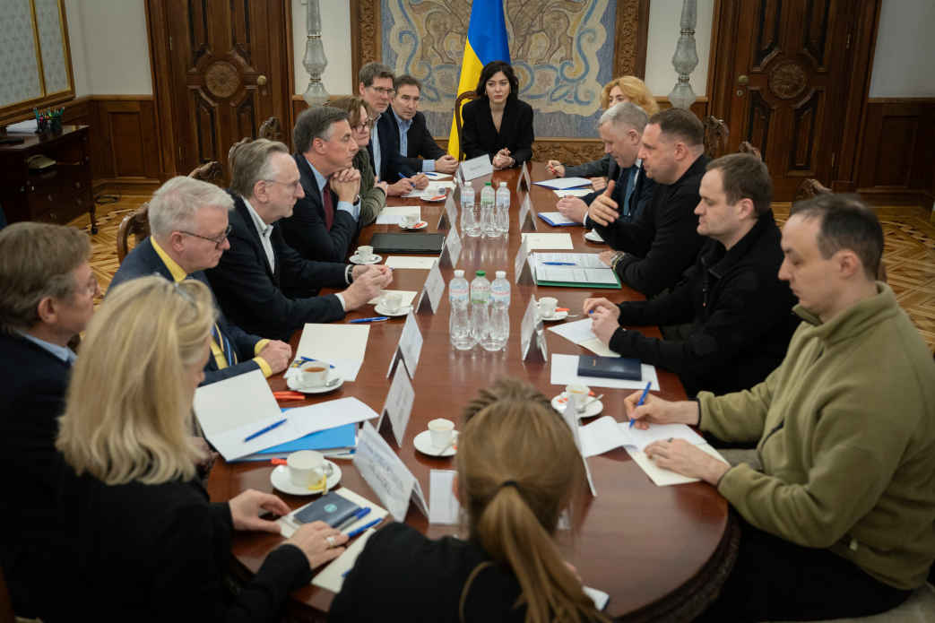 Андрій Єрмак зустрівся з делегацією голів комітетів Європейського парламенту