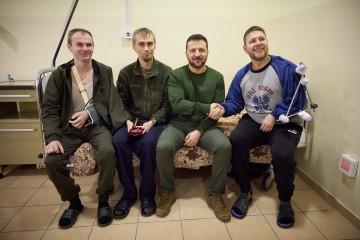President visited a military hospital in Sumy and met with wounded defenders of Ukraine