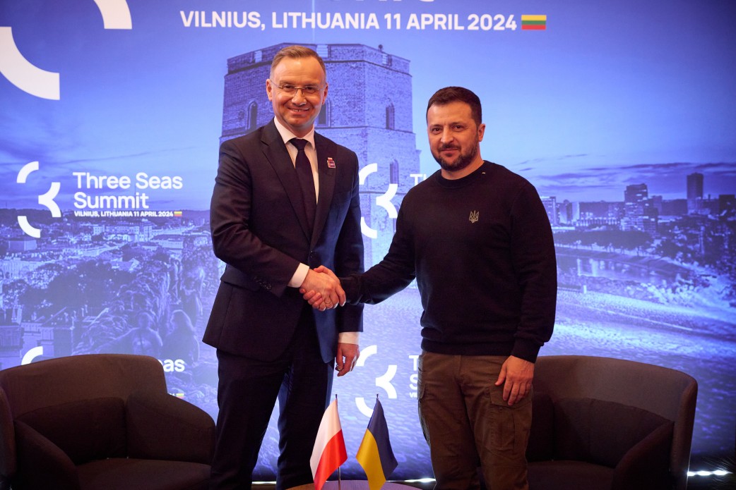 In Vilnius, dem Präsidenten der Ukraine Volodymyr Zelensky, traf sich mit dem Pr...