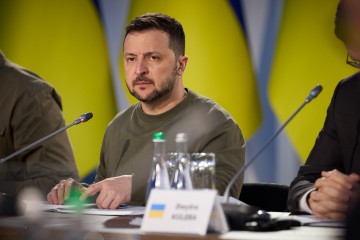 Прошу поширювати у ваших країнах правду про війну та допомагати посилювати нашу ППО – виступ Президента на зустрічі з іноземними та українськими послами	