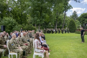 У День Конституції Президент вручив державні нагороди військовим і цивільним, які захищають та зміцнюють українську державність, 28 червня 2024 року.