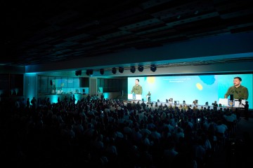 Україна попри жорсткі обставини війни не матиме втраченого через війну покоління – виступ Президента на Українському молодіжному форумі