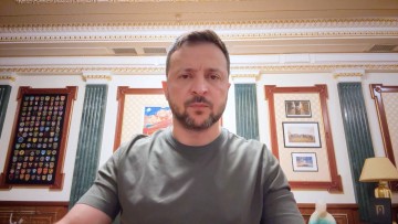 У війни немає відпусток; потрібна вчасна логістика оголошених пакетів – звернення Президента