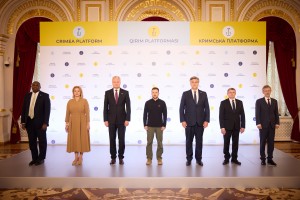 Володимир Зеленський з учасниками четвертого саміту міжнародної Кримської платформи, 11 вересня 2024 року.