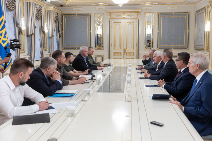 President Bio Photo Volodymyr Zelenskyy Met with the Delegation of the U.S. Congress ...