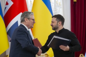 У Києві Володимир Зеленський і Кір Стармер підписали Угоду про сторічне партнерство між Україною та Сполученим Королівством Великої Британії і Північної Ірландії, 16 січня 2025 року.