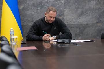 Андрій Єрмак поспілкувався з колишнім в’язнем Бершадського гетто Романом Шварцманом