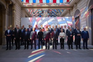Президент Володимир Зеленський узяв участь у зустрічі лідерів у Парижі щодо підтримки України, 27 березня 2025 року.