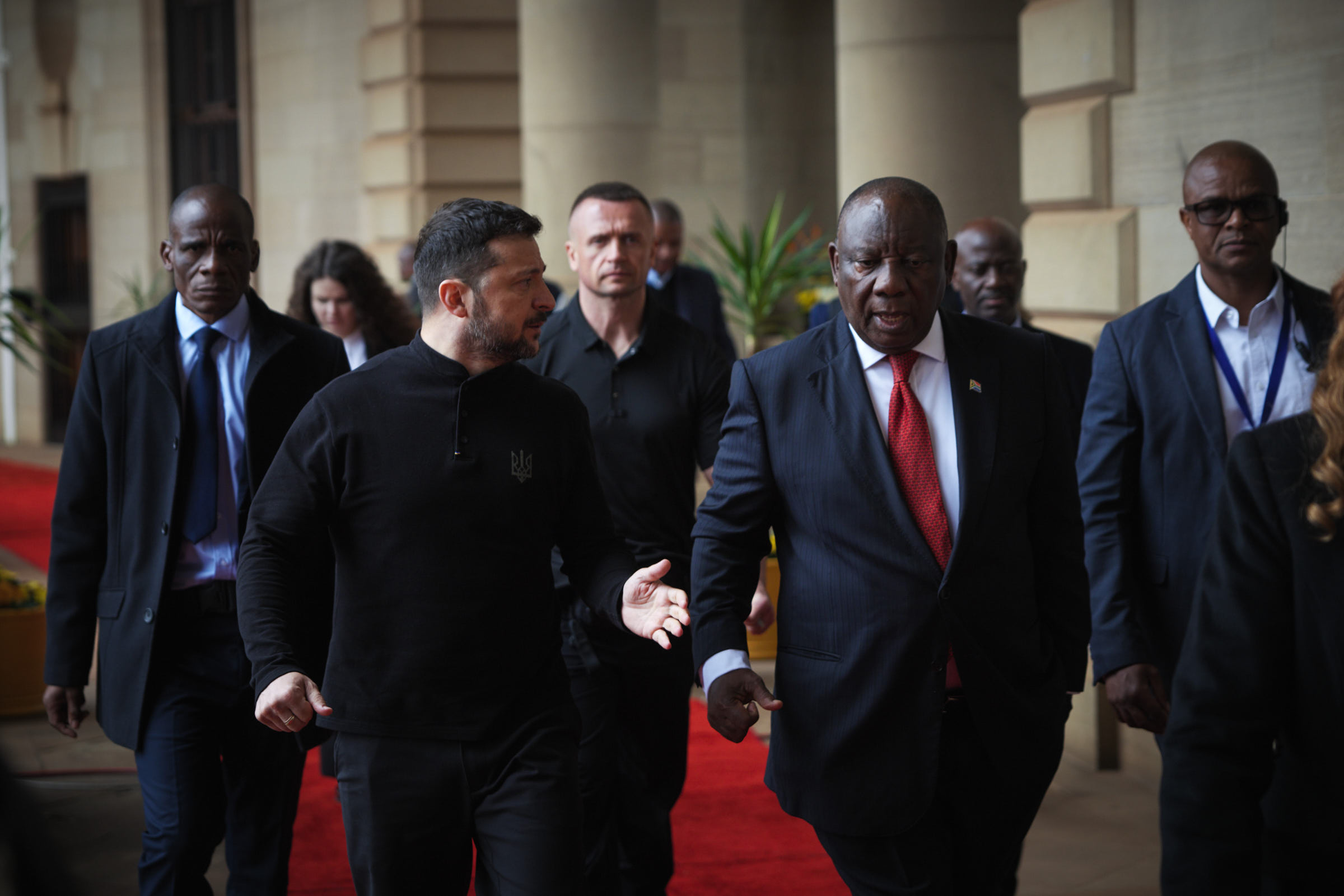 Володимир Зеленський зустрівся з Президентом Південно-Африканської Республіки Сирілом Рамафосою під час першого в історії двостороннього візиту Президента України до ПАР, 24 квітня 2025 року.