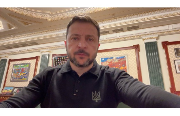 Ми цінуємо життя людей, а не паради – звернення Президента