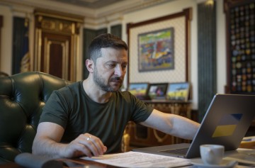 Збільшення єдності довкола України та продовження підтримки: Володимир Зеленський провів розмову з Метте Фредеріксен 