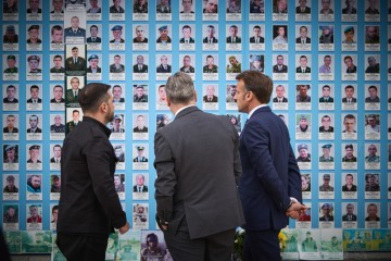 Leaders of Ukraine, France, and the United Kingdom Take a Joint Walk in Kyiv Following the Meeting of the Coalition of the Willing