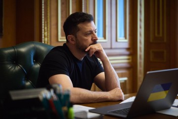 Support for Ukraine and Development of Cooperation: Volodymyr Zelenskyy Holds Conversation with Maia Sandu