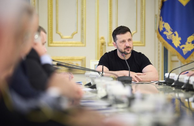 Володимир Зеленський зустрівся з представниками національних меншин і корінних народів України